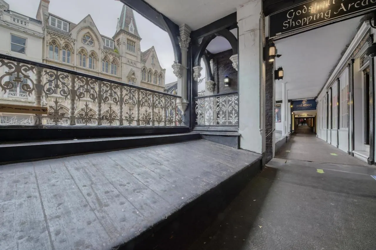 Beautiful Apartment On The Historic Rows Chester United Kingdom